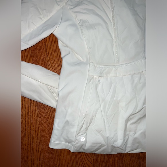 Women’s Lululemon Jacket - Picture 4 of 6